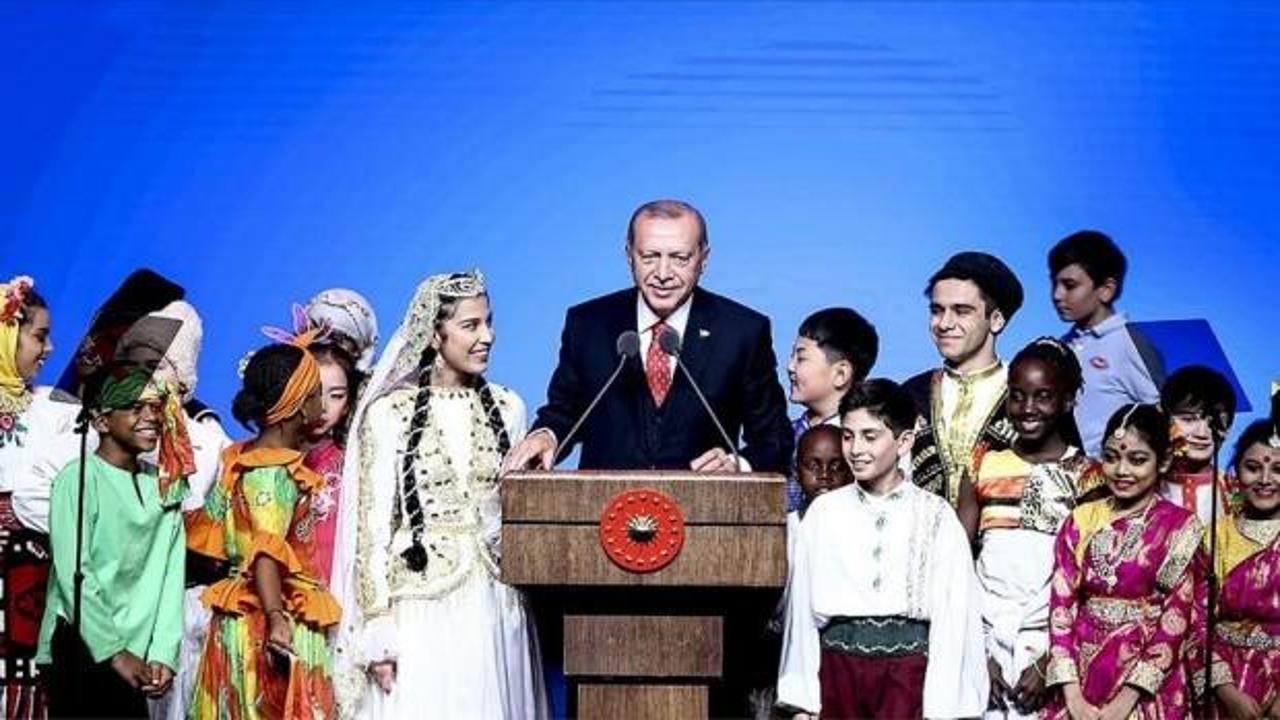 Erdoğan: Dünyayı güzelleştiren şey çocukların tebessümüdür