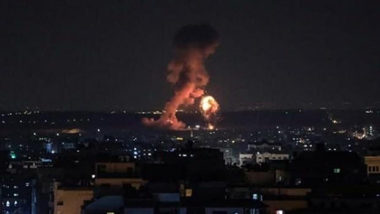 İsrail Gazze'yi vurdu: 2 şehit