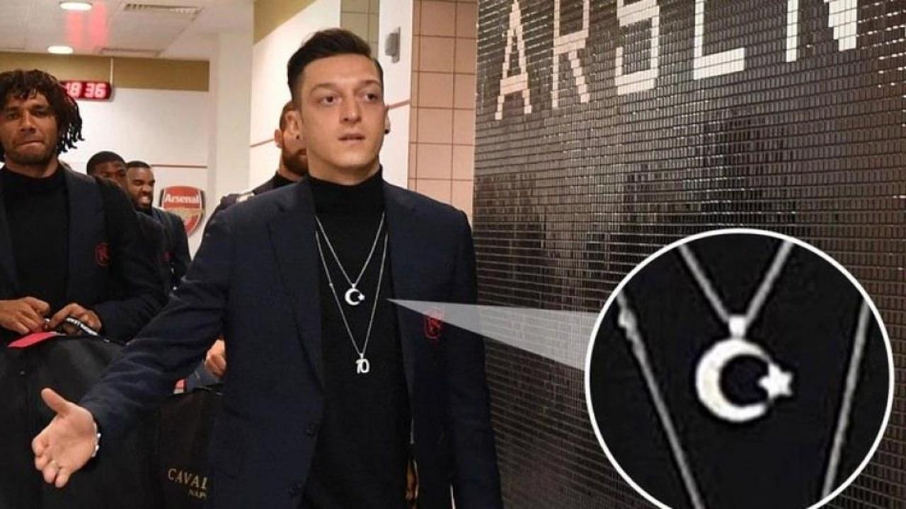 Mesut &Ouml;zil: T&uuml;rk olmaktan gurur duyuyorum