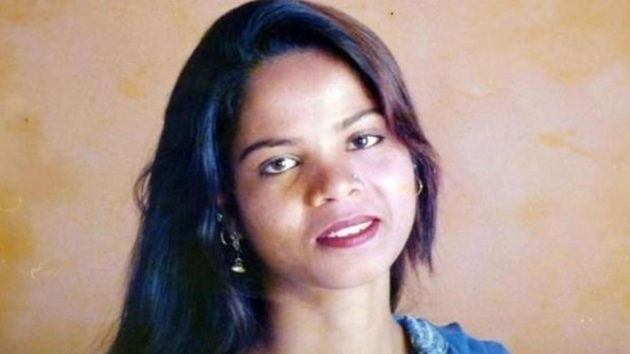 İdam kararı bozulan Asia Bibi ülkeyi terk etti