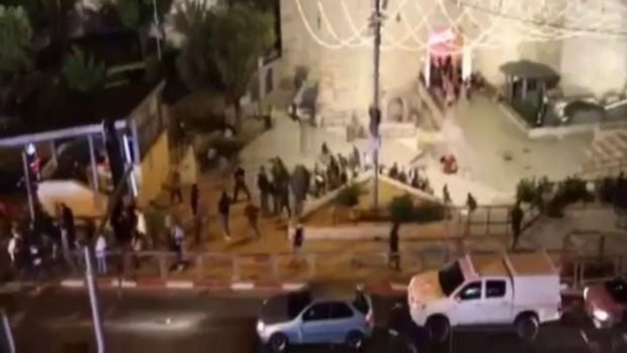 İsrail'den teravih namazı kılanlara saldırı! 6 yaralı 