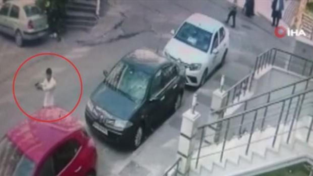 İstanbul'da g&uuml;nd&uuml;z vakti silahlı &ccedil;atışma! 