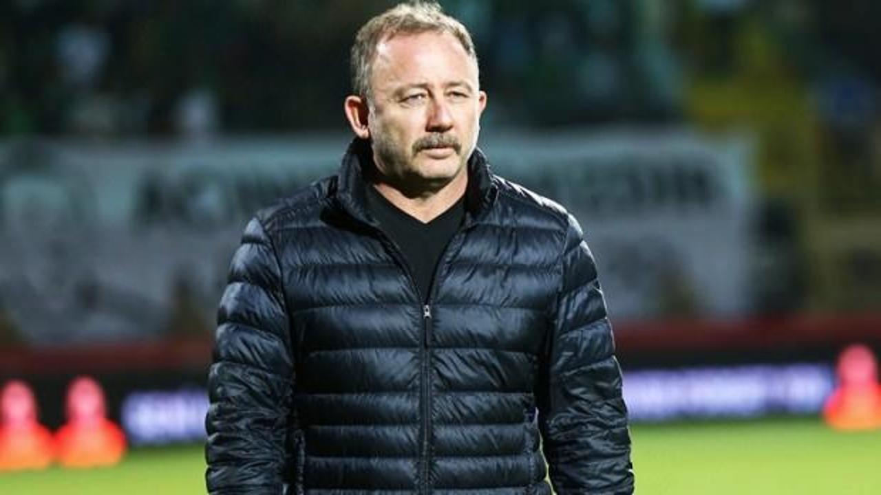 Beşiktaş'ın Lucescu ve Sergen Yalçın kararsızlığı