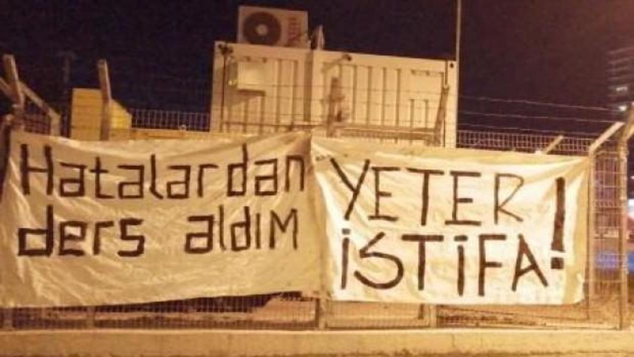 Bursaspor taraftarından pankartlı protesto