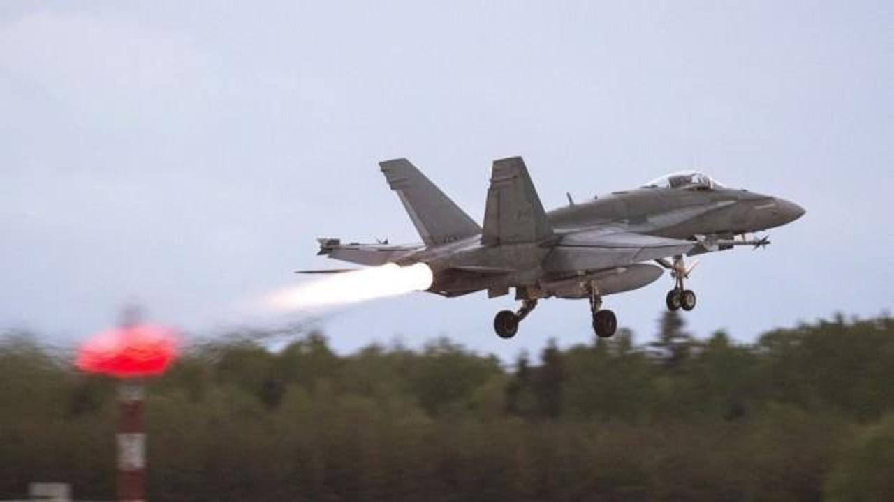 ABD: Rus uçaklarını engelledik!