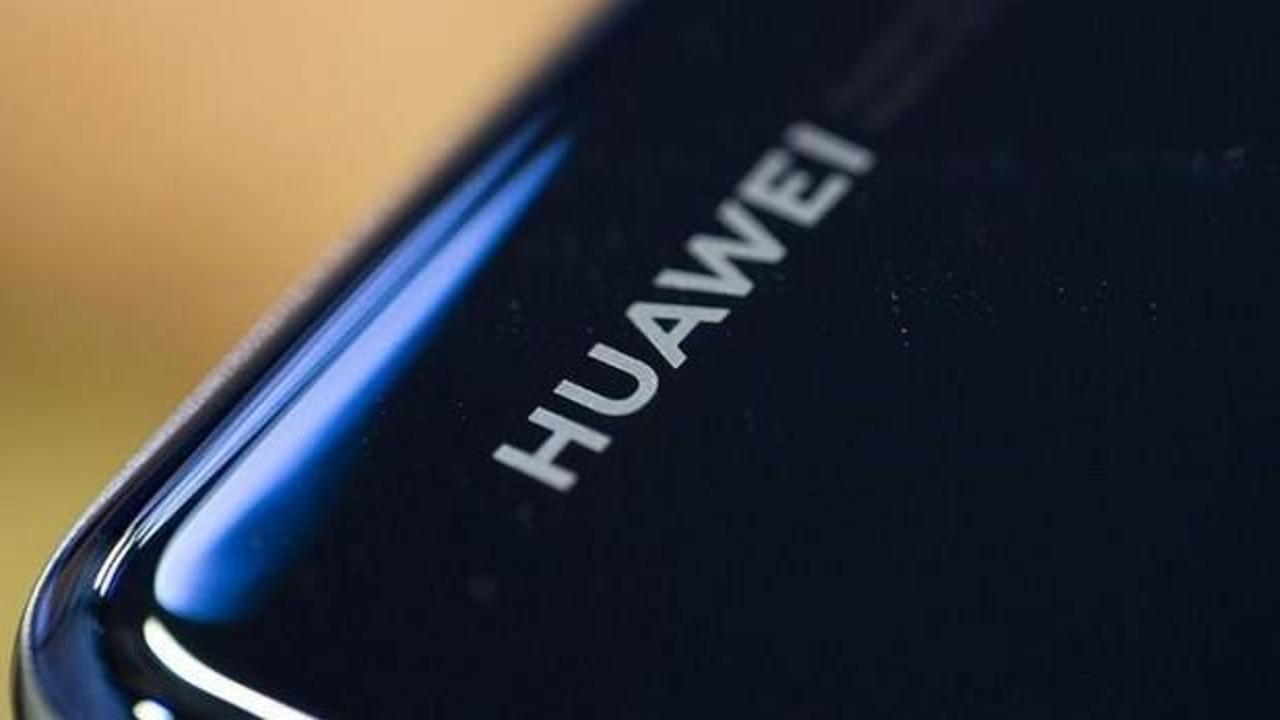 Dev şirketten Huawei'ye şok! Siparişleri askıya aldı...