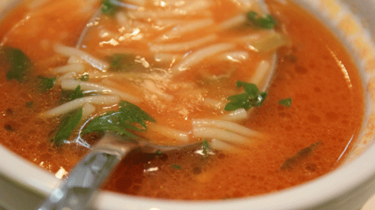 Enfes domatesli şehriye &ccedil;orbası tarifi