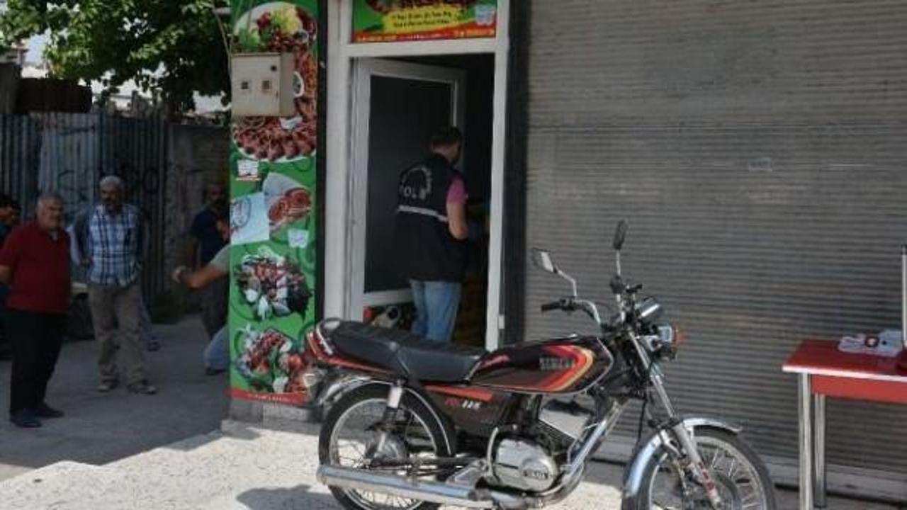 Erkek arkadaşına kızıp &ouml;yle bir şey yaptı ki!