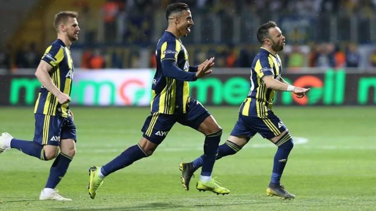 Fenerbahçeli yıldız ayrılığı resmen açıkladı