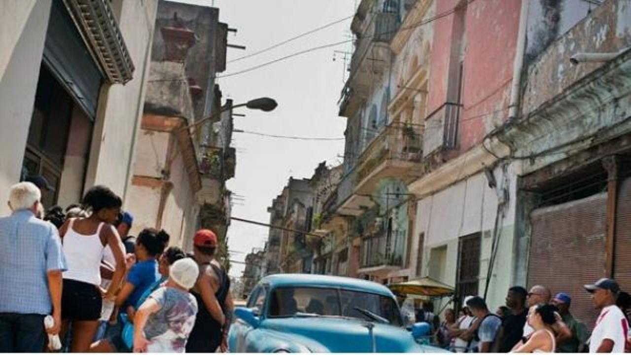 Küba'da araç kalabalığın arasına daldı: 3 ölü, 30 yaralı