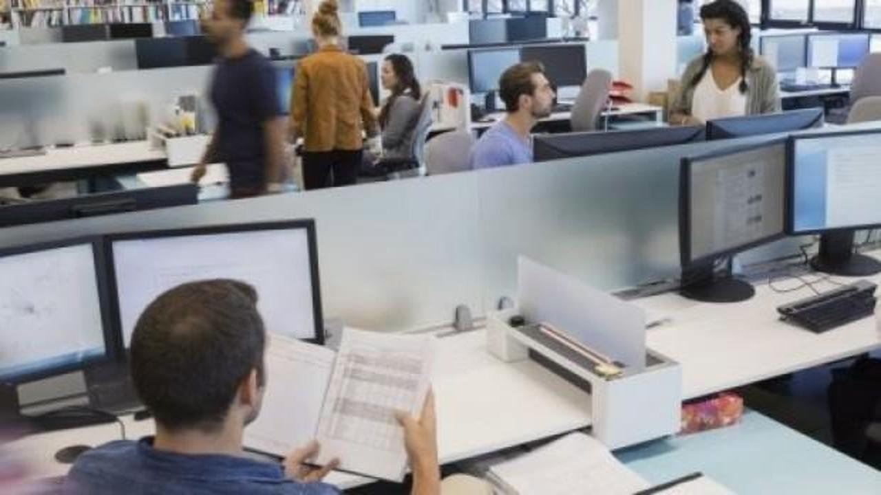 Ofis çalışanlarını sosyal medya korkutuyor