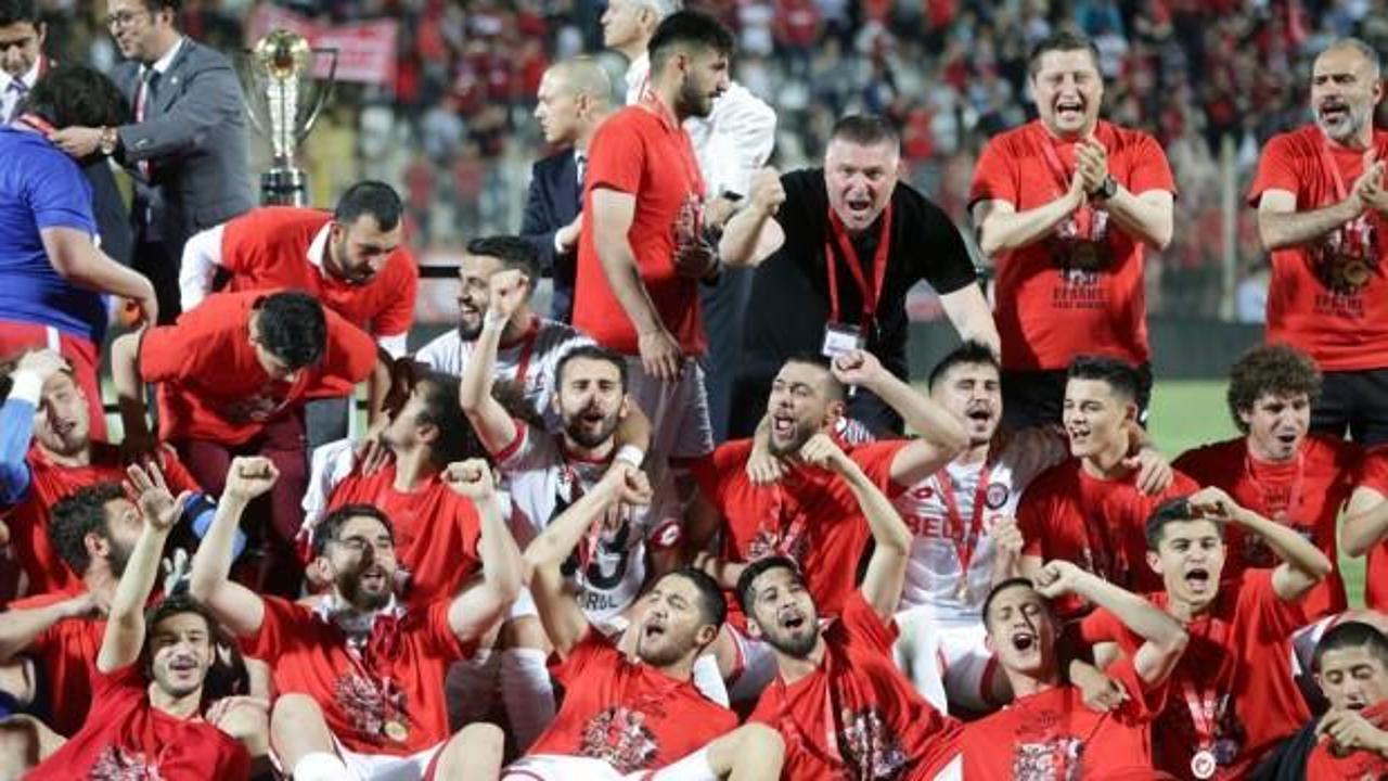 Yeni Çorumspor penaltılarla TFF 2'nci Lig’e yükseldi