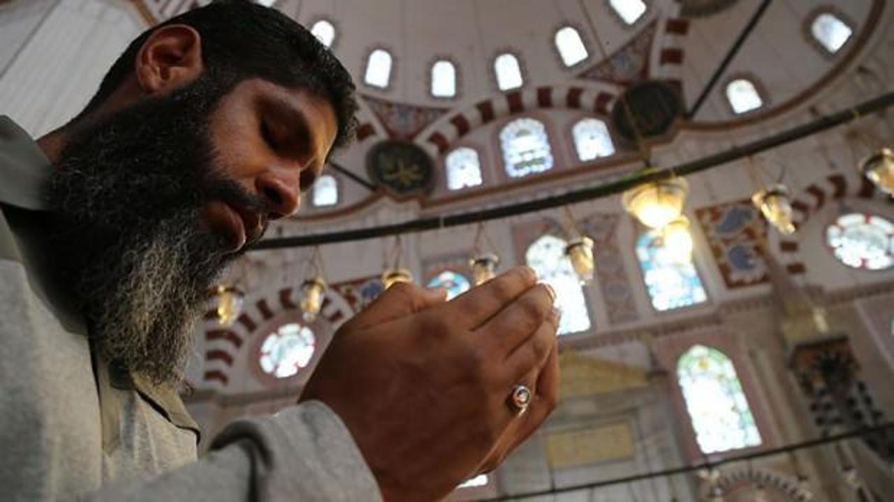 İtikafa girmek i&ccedil;in Peru'dan İstanbul'a geldi