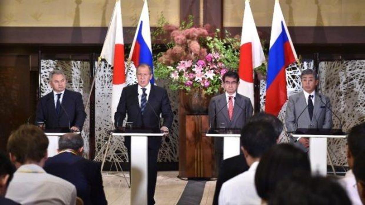 Japon ve Rus Bakanlardan Tokyo'da dörtlü görüşme 