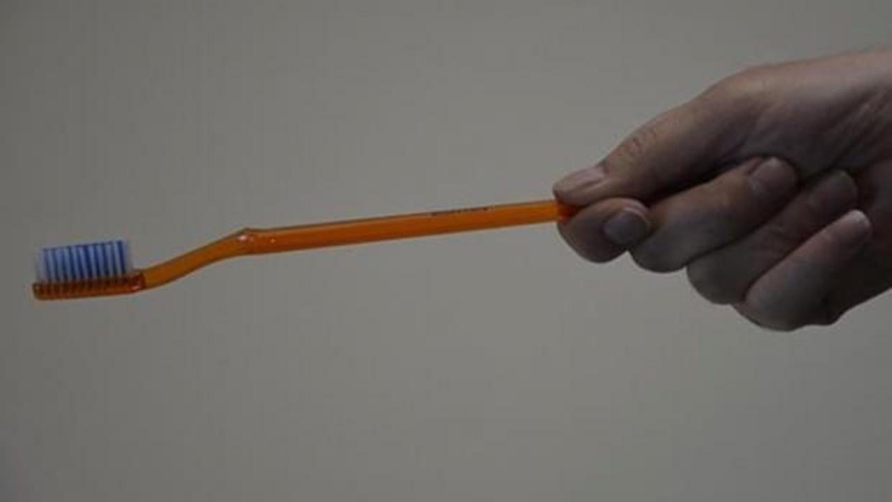 Kaynana geline diş fır&ccedil;ası atarsa! Silah sayıldı...