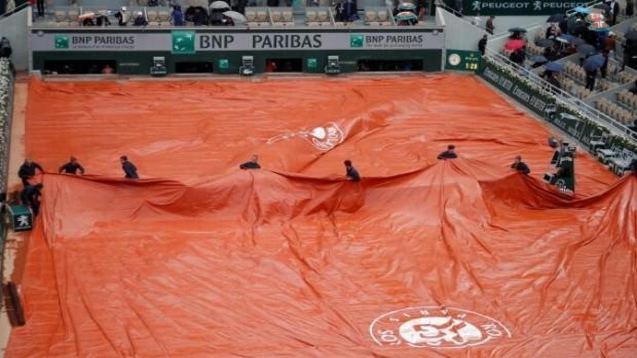 Fransa Açık'ta Djokovic-Thiem maçı ertelendi