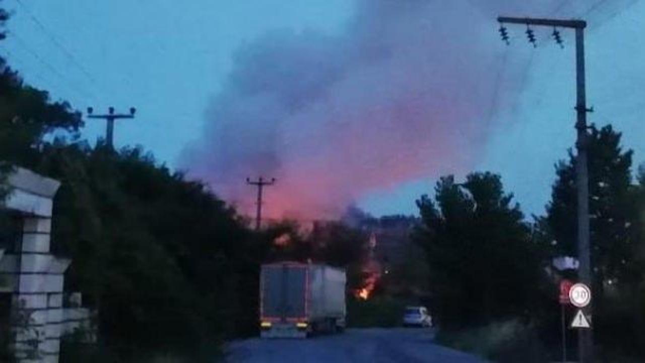 Kocaeli'de bir fabrikada yangın çıktı! Patlamalar yaşanıyor...