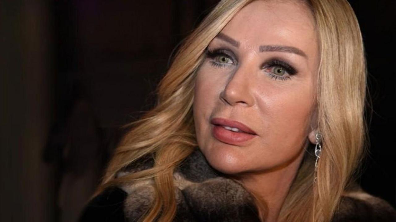 Seda Sayan'ın ayakkabıları dikkat çekti