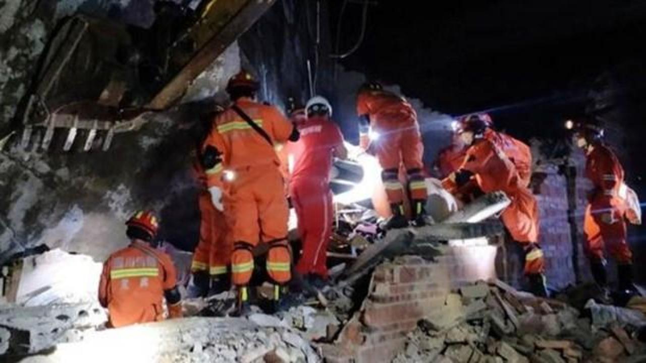 Çin’de şiddetli deprem: Çok sayıda ölü ve yaralı var