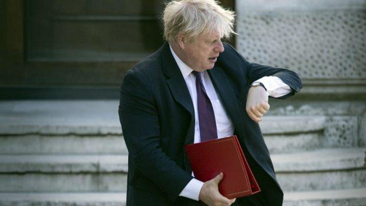 İngiltere bu olayı konuşuyor: Boris Johnson'ın evine polis gitti!