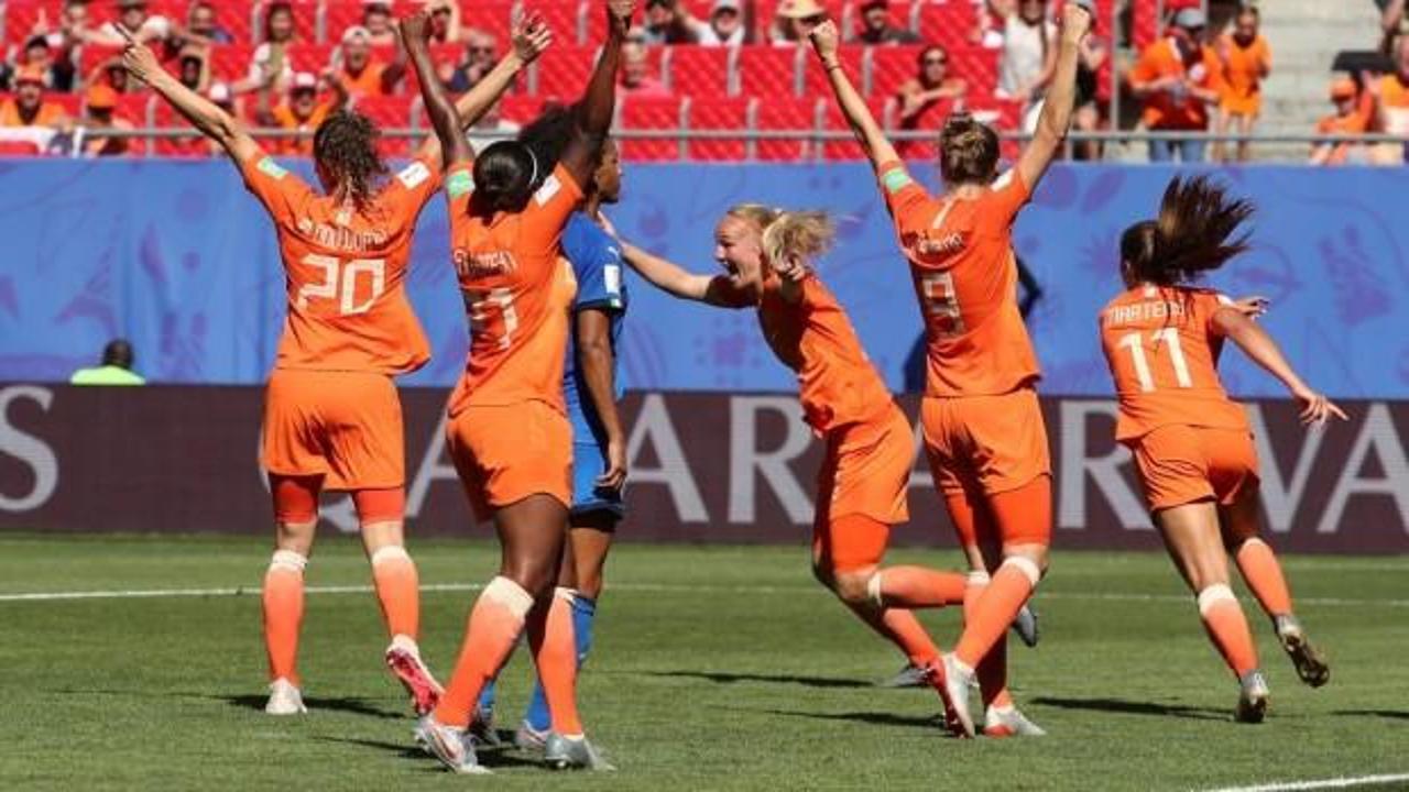 Hollanda Dünya Kupası'nda yarı finale çıktı!