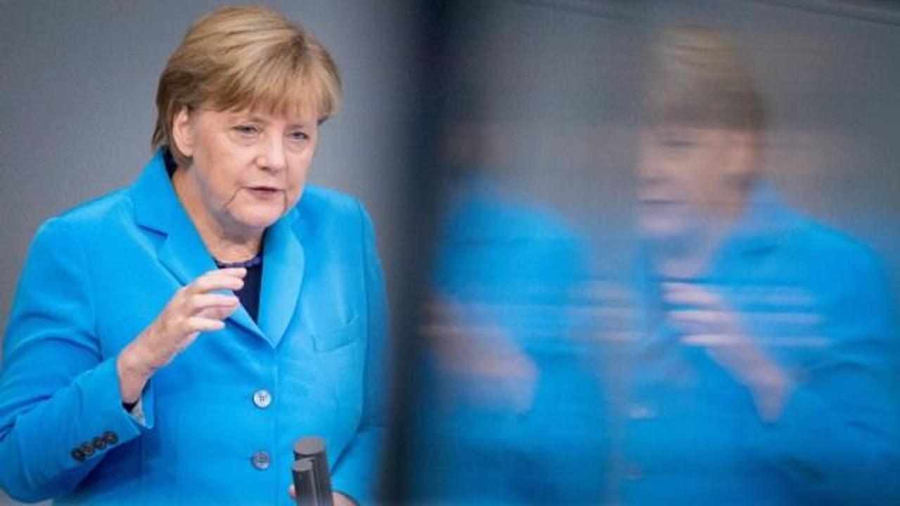 Merkel'den 'hastalık' iddialarına yanıt!