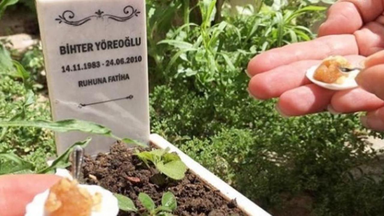 Saçmalık diz boyu! Bihter Yöreoğlu'nun mini mezarı hediye edilecek