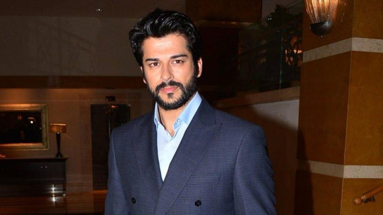 Baba olan Burak &Ouml;z&ccedil;ivit'ten Beyrut pozu!