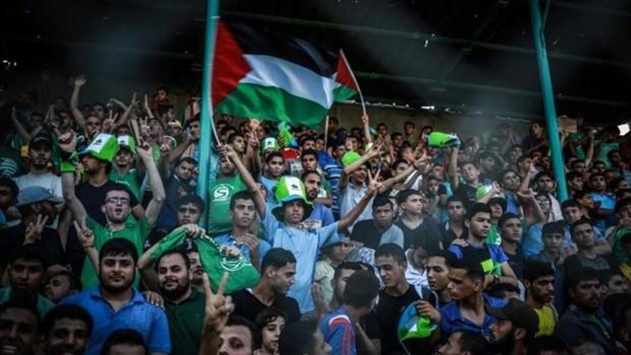 İsrail'den Filistin'e futbol engeli