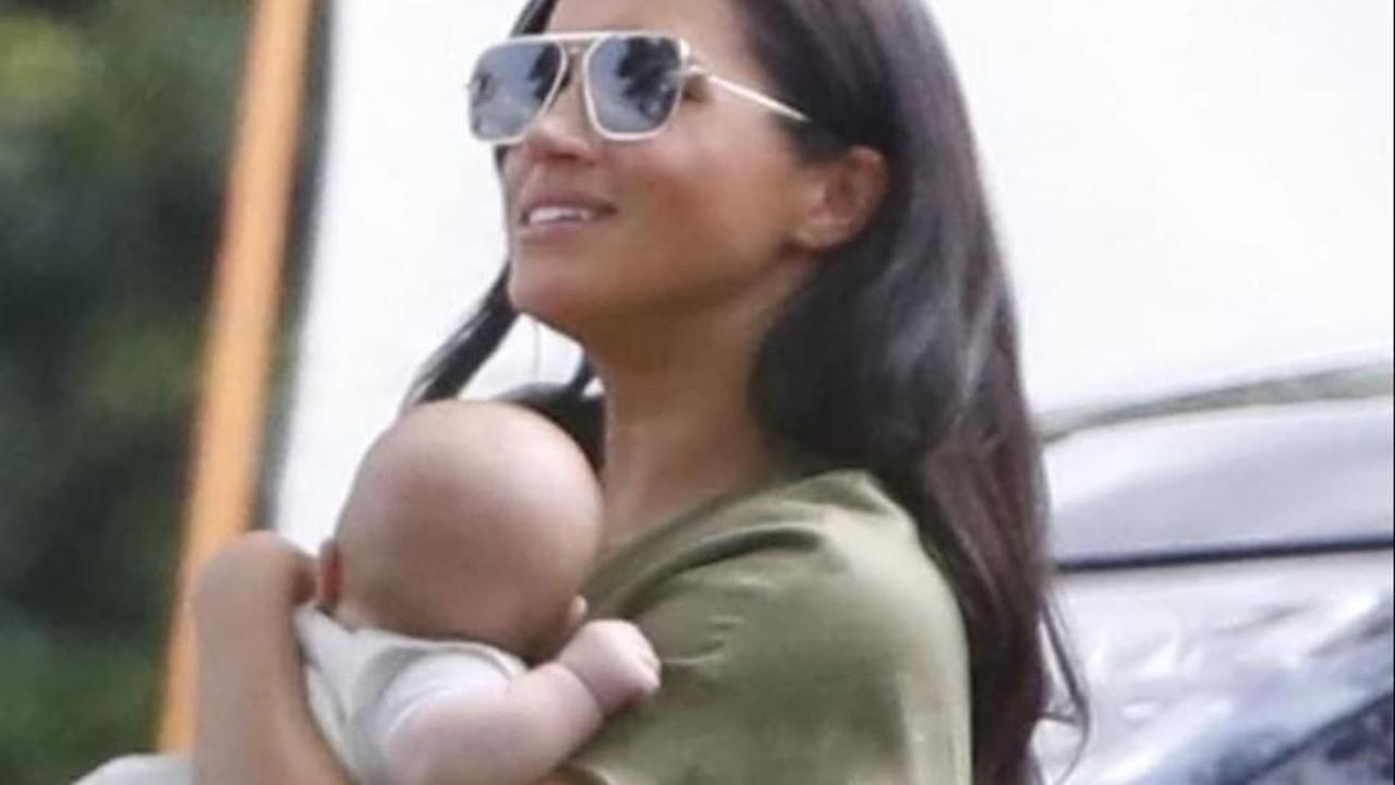 K&uuml;&ccedil;&uuml;k prens Archie ilk kez halkın arasında