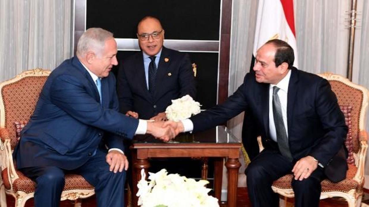 Netanyahu Sisi'ye övgüler yağdırdı!