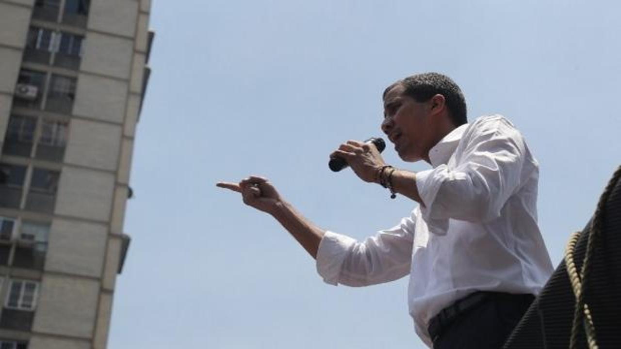 Yunanistan Guaido'yu Venezuela'nın devlet başkanı olarak tanıdı