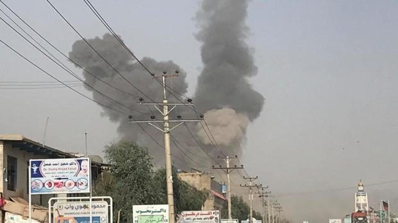 Afganistan'da polis merkezine bombalı saldırı!