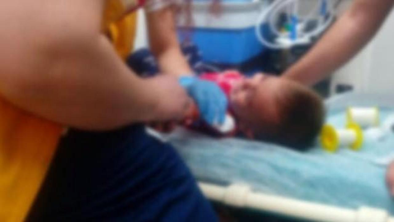 Akrep alarmı! Ailesi ağlayınca anladı