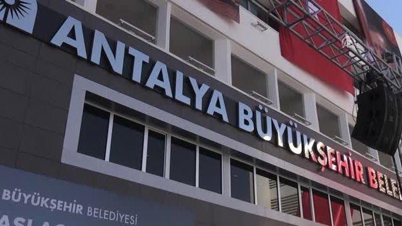 Antalya Büyükşehir Belediyesi çalışanları greve gidiyor!