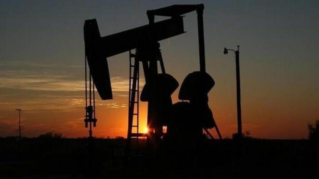 Brent petrolün varili 62,98 dolar