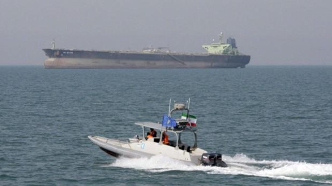 İran petrol tankeri Suudi Arabistan yakınlarında arızalandı