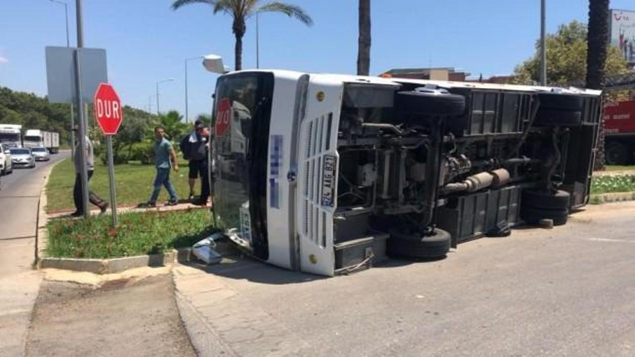 Yolcu otobüsüyle TIR çarpıştı: 6 yaralı