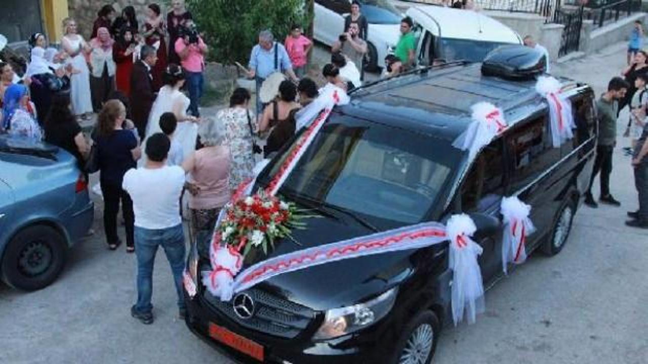 Tunceli Valisi'nin makam aracı, gelin arabası oldu