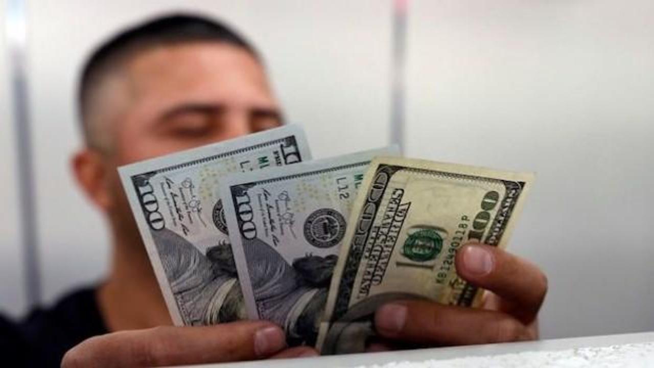 Tarihte bir ilk: 100 dolar sayısı 1 doları aştı