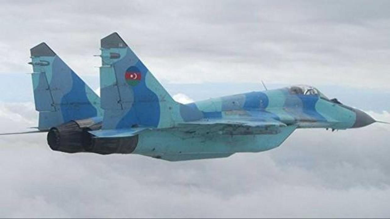Azerbaycan savaş uçağı için Türkiye'den yardım istedi: Harekete geçtik