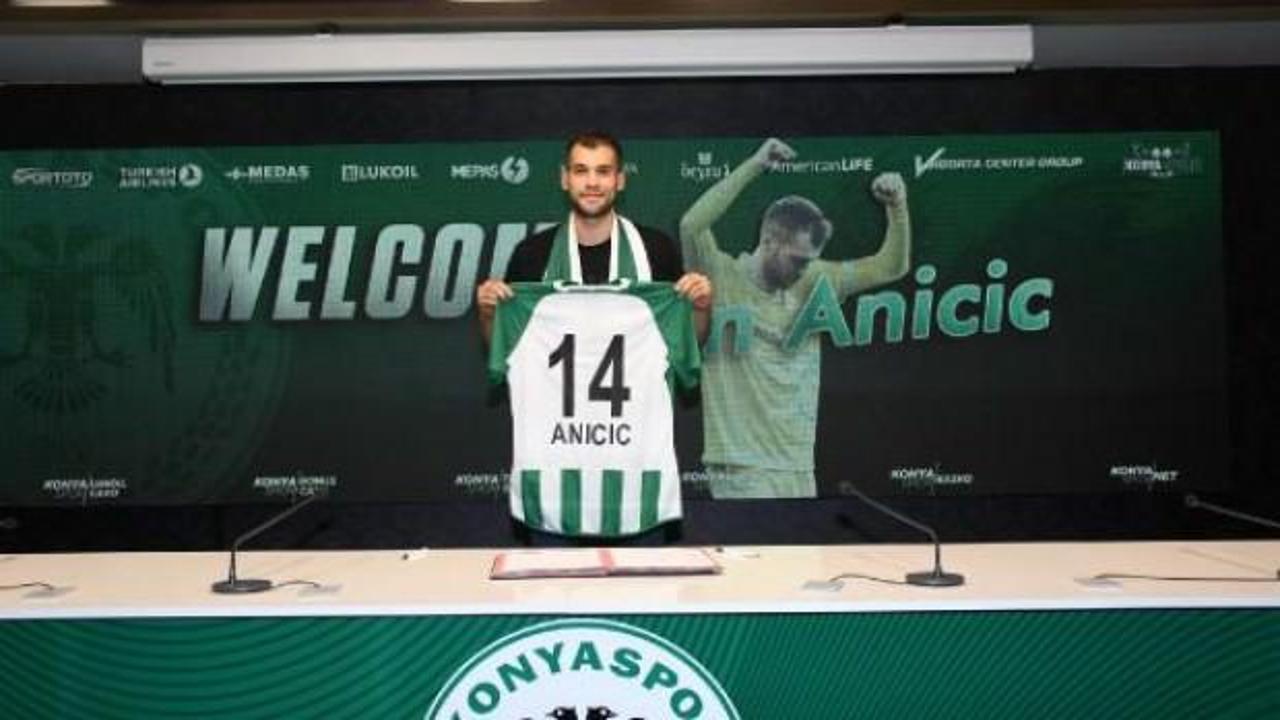 Konyaspor, Anicic ile 2+1 yıllık sözleşme imzaladı