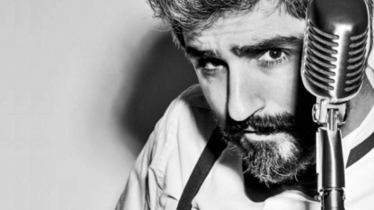 Manuş Baba gündem olan askerlik fotoğrafıyla ilgili konuştu