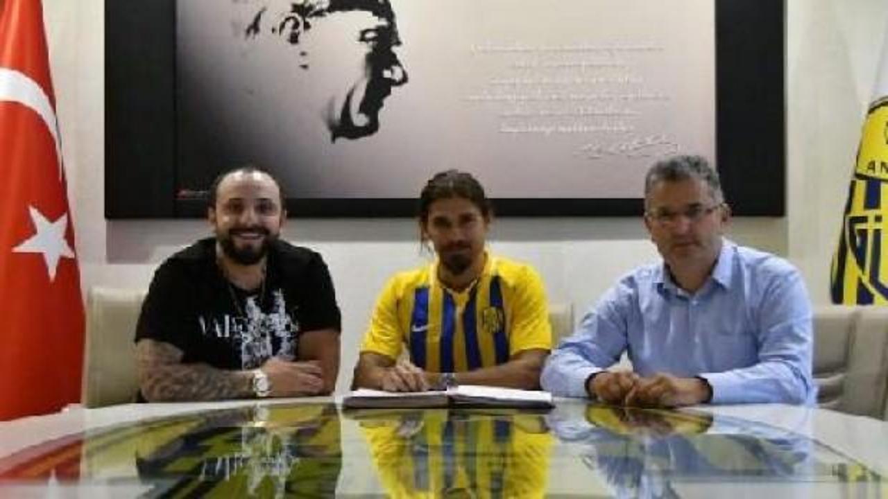 Ankaragücü Pinto ile 3 yıllık sözleşme imzaladı