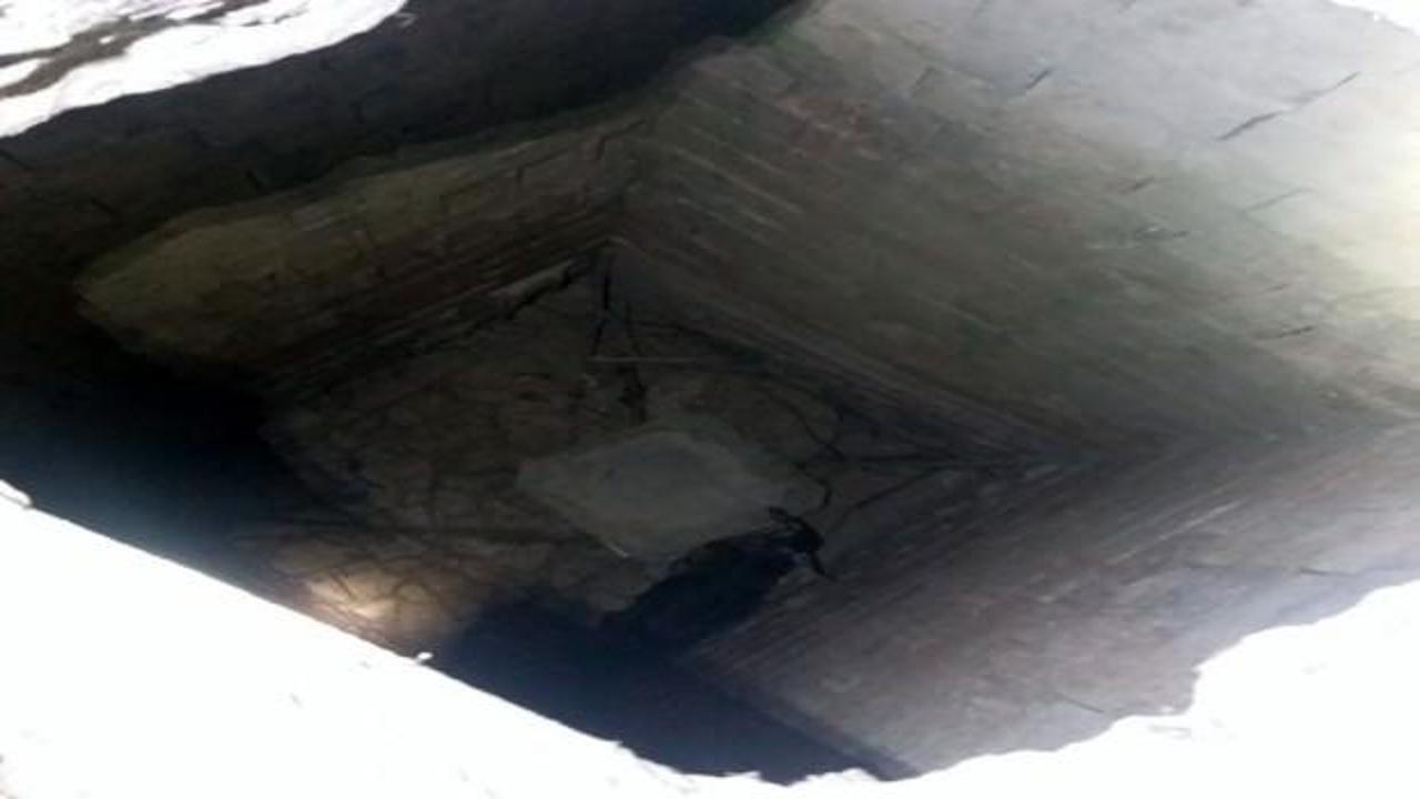 Apartman boşluğuna d&uuml;şen ke&ccedil;iyi itfaiye kurtardı