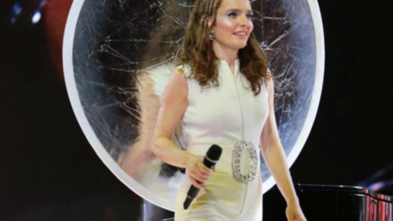 Nil Karaibrahimgil oğlu Aziz Arif ilk kez g&ouml;r&uuml;nd&uuml;!