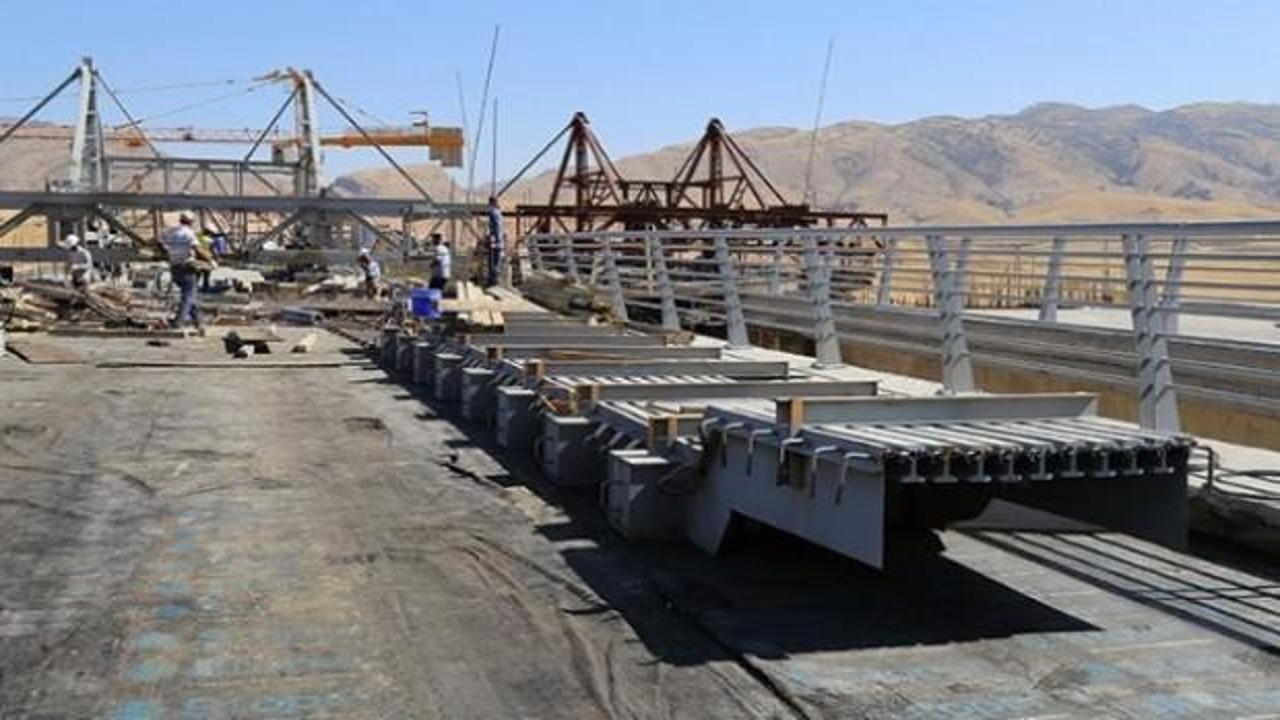 Hasankeyf-2 Köprüsü'nün iki yakası birleşti