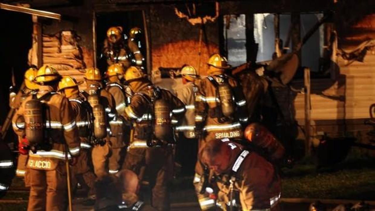 Pensilvanya'da yangın faciası: 5 çocuk hayatını kaybetti