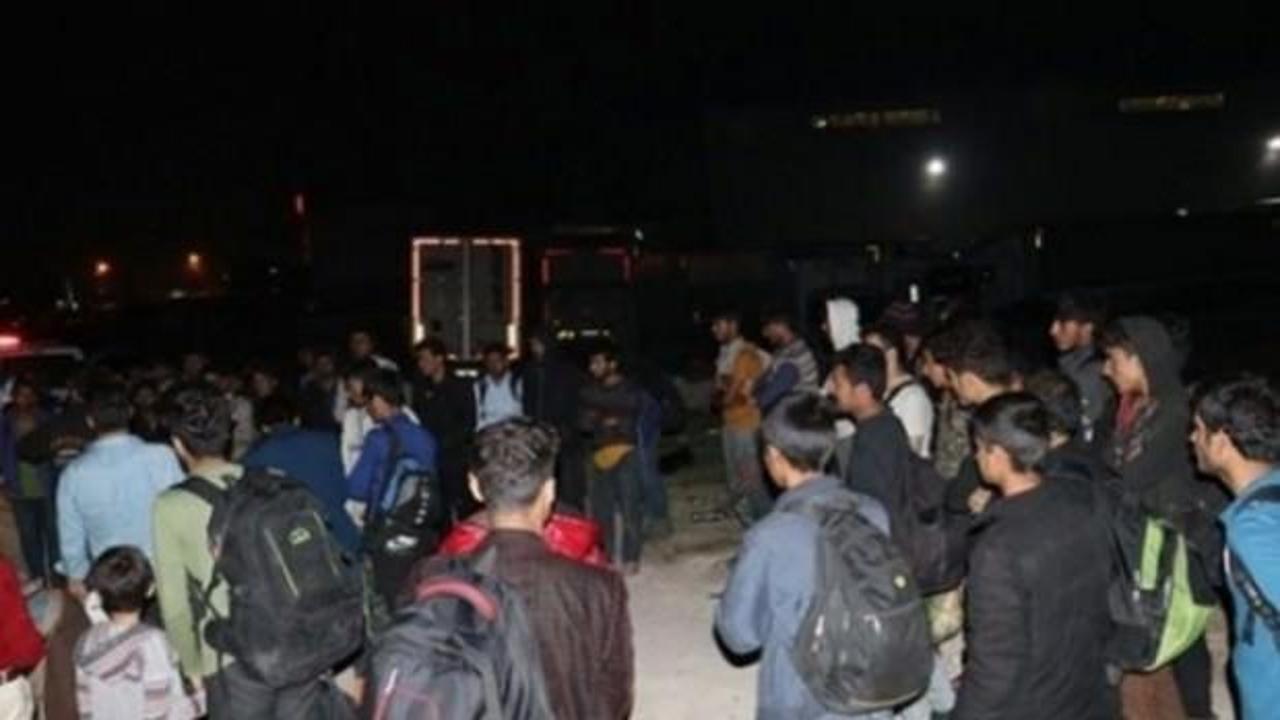 Adana'da 76 düzensiz göçmen yakalandı!