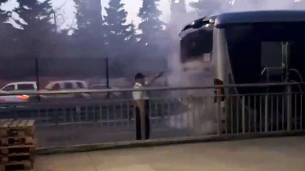 Avcılar'da metrobüs yangını